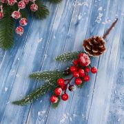 Декор «Зимние грезы» ягоды, шишка, ел. веточки, 26 см., 9698910